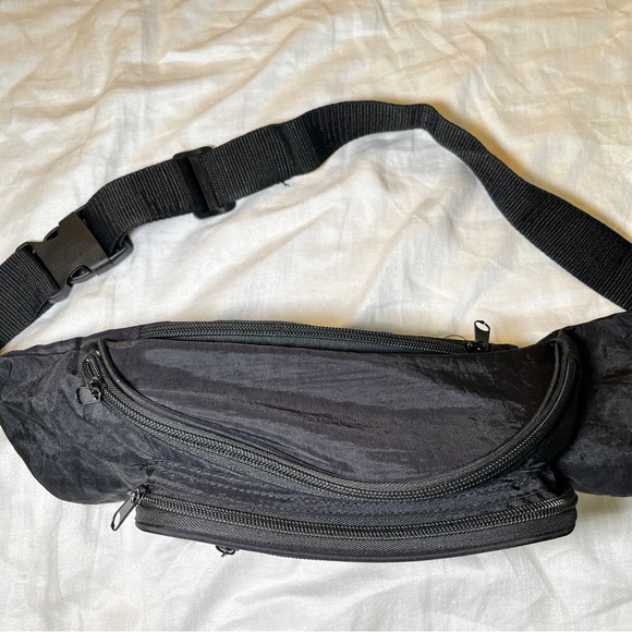 Vintage Busch Gardens Embroidered Fanny Pack - Picture 4 of 7